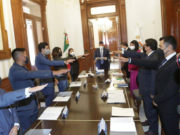 EDUARDO RIVERA TOMA PROTESTA A LOS CUATRO INTEGRANTES DEL CONSEJO DE JÓVENES DEL MUNICIPIO DE PUEBLA