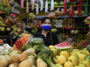 AYUNTAMIENTO DA MANTENIMIENTO A MERCADOS PARA HACER COMPRAS CON MAYOR CONFIANZA ESTE FIN DE AÑO