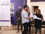 GOBERNADORA LORENA CUÉLLAR ENTREGÓ VIVIENDAS A HABITANTES DE LÁZARO CÁRDENAS