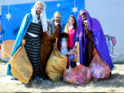 TOÑO LÓPEZ SE SUMA A LOS REYES MAGOS EN SU DISTRITO