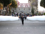 Llega al Zócalo de la ciudad la obra monumental “Tú”.