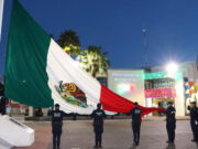 INICIÓ CUAUTLANCINGO EL MES PATRIO CON EL IZAMIENTO DE BANDERA MONUMENTAL