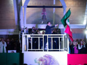 Con verbena popular, espectáculo piromusical y baile; celebran Día de la Independencia en Chignahuapan.
