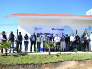 Entrega Filomeno Sarmiento Torres ampliación del panteón auxiliar de San Lorenzo Almecatla
