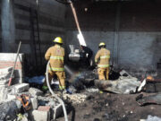 BOMBEROS DE CHOLULA SOFOCAN INCENDIO EN BARRIO DE SAN PEDRO MEXICALTZINGO