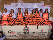 Entrega gobierno estatal chalecos salvavidas a prestadores de servicios turísticos de Tlatlauquitepec